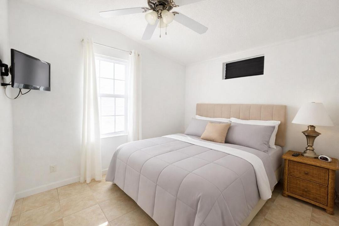 Photo of Bedroom in Seffner Community Alliance