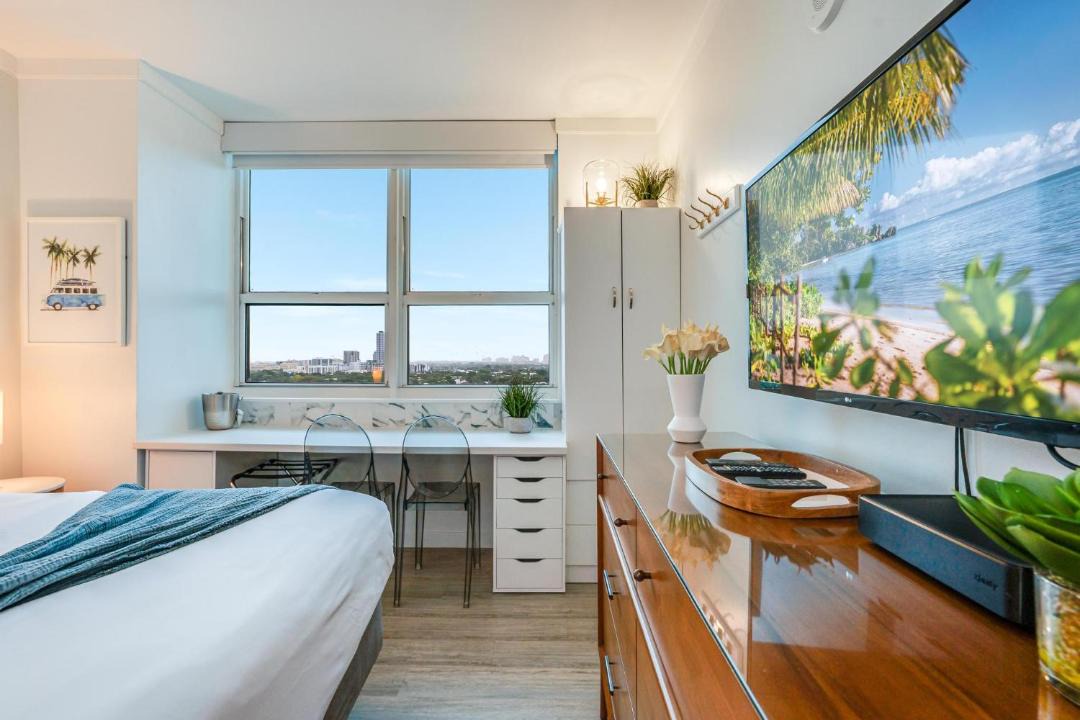 Photo of Bedroom in Coconut Grove