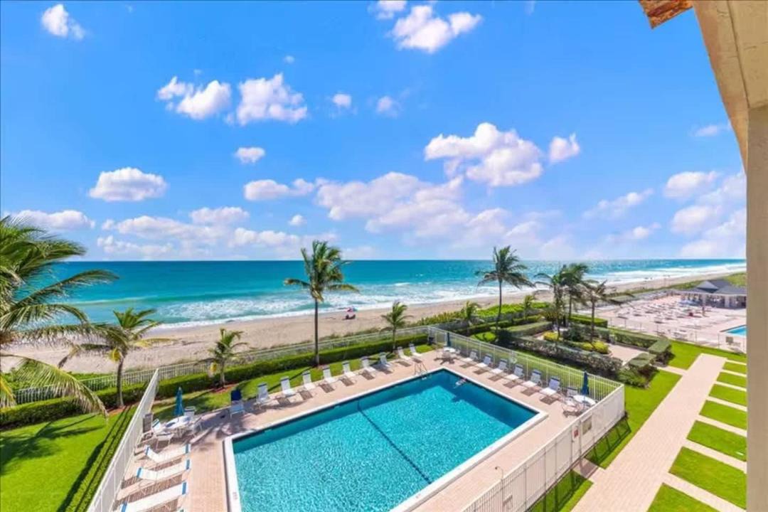 Photo of Others in Hutchinson Island South