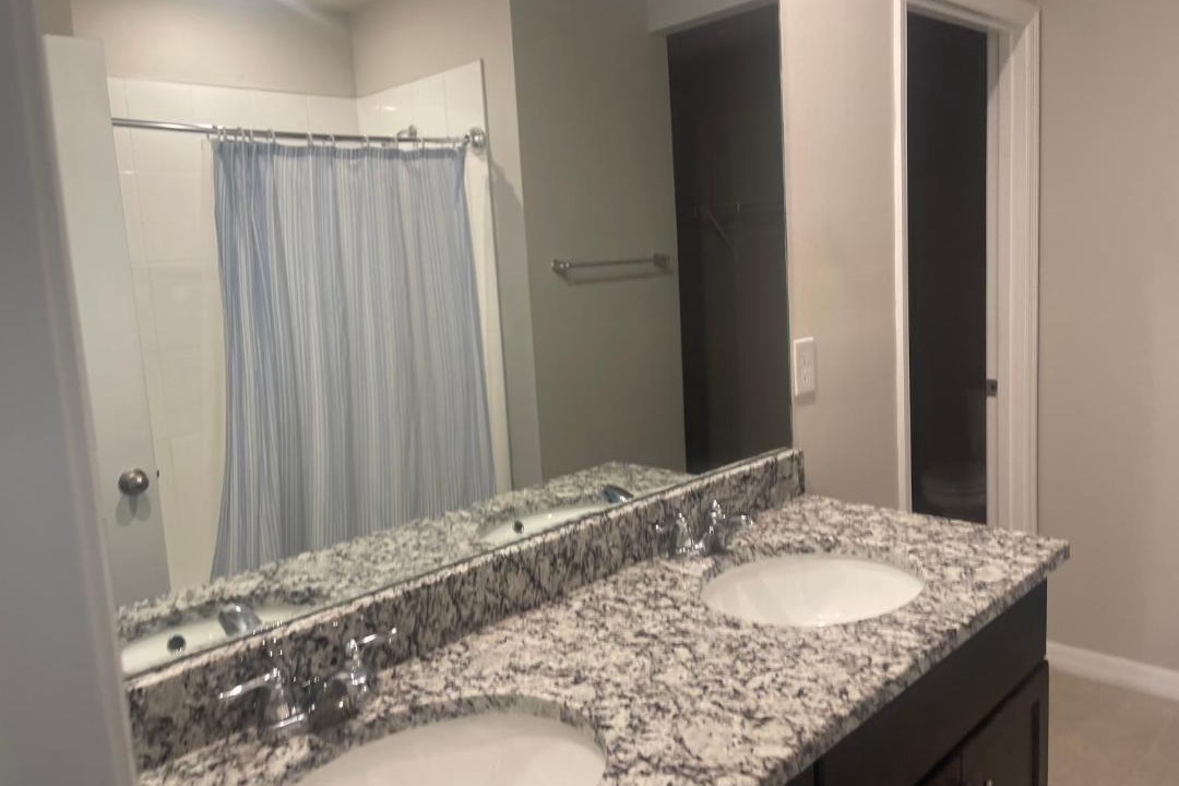 Photo of Bathroom in Parrish