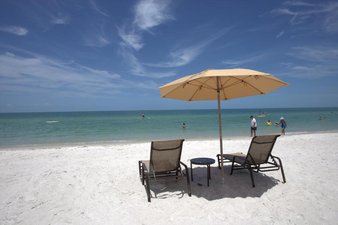 Photo of Others in Vanderbilt Beach