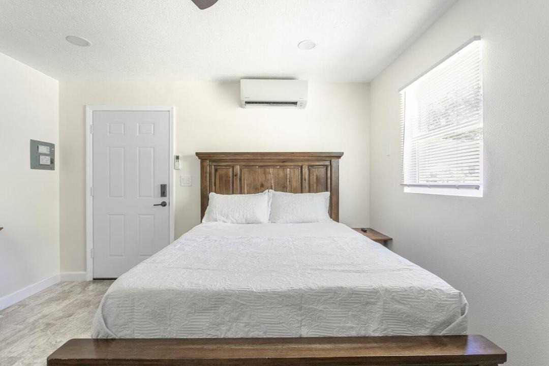 Photo of Bedroom in Carlton Stewart Gardens