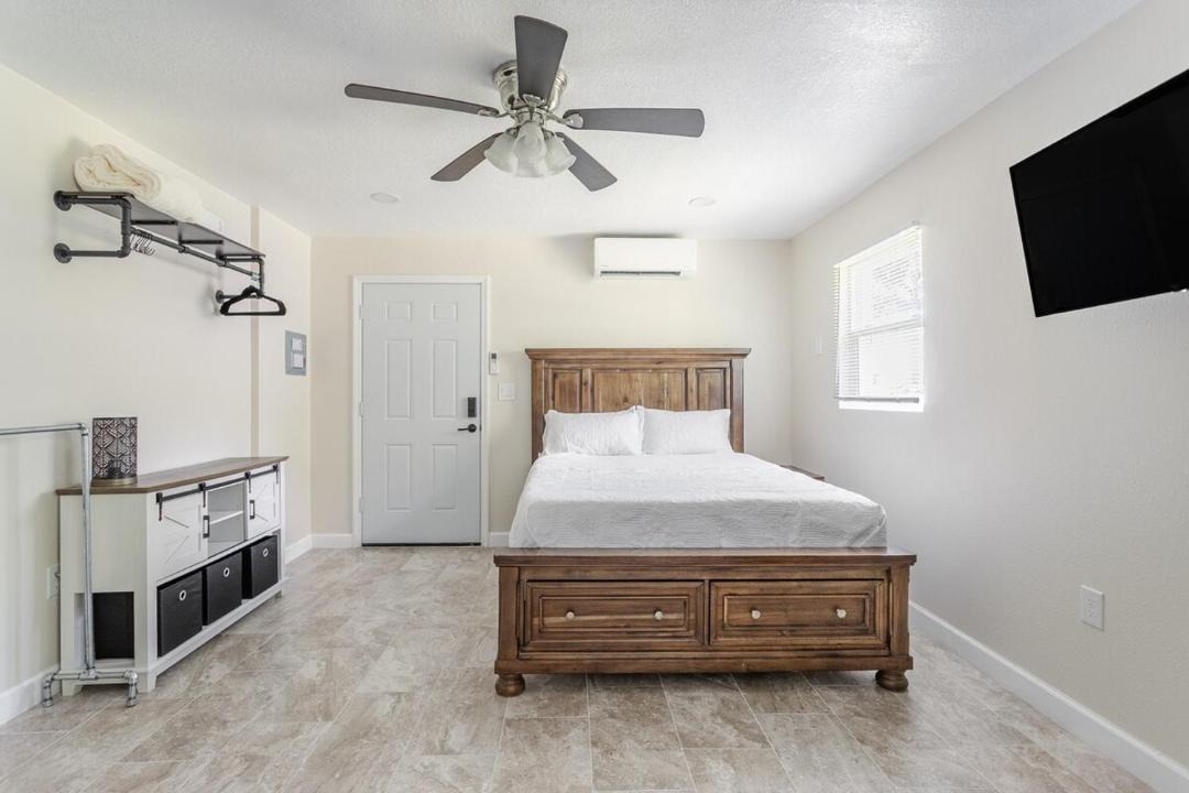 Photo of Bedroom in Carlton Stewart Gardens