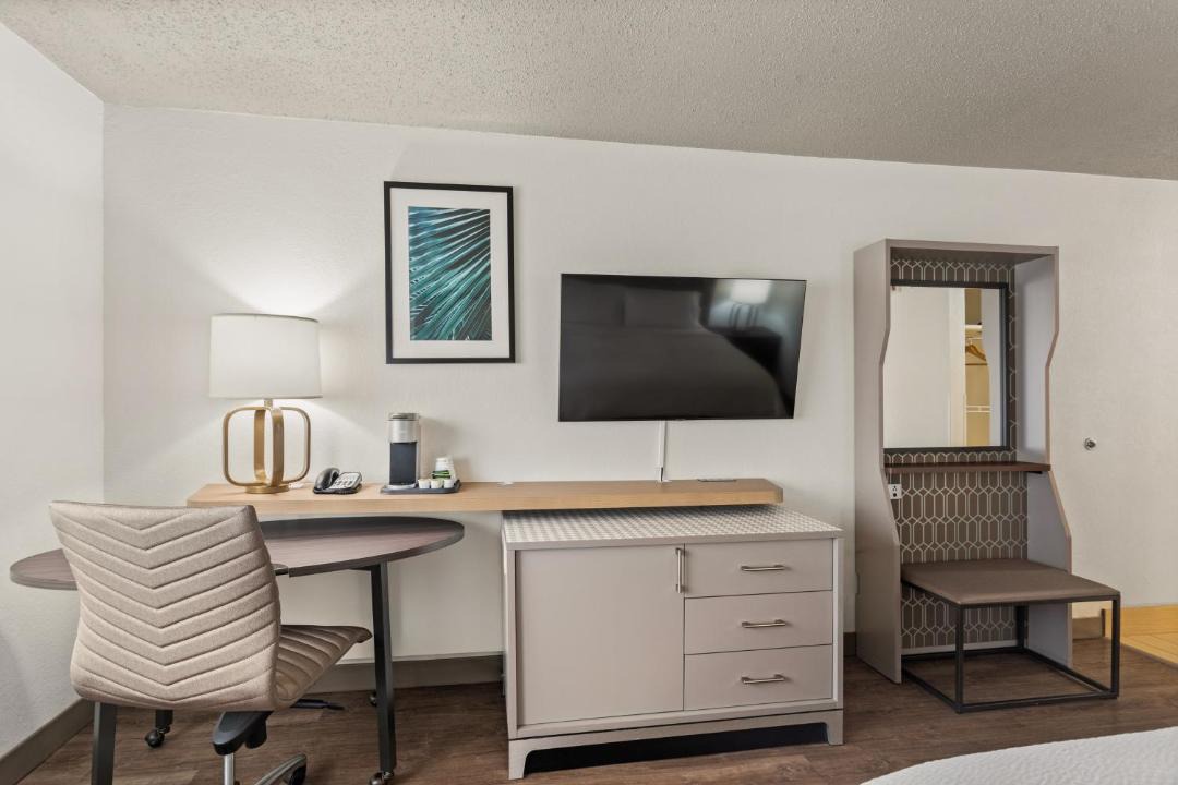 Photo of Bedroom in Westshore