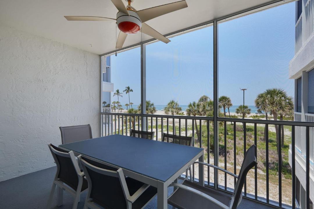 Photo of Patio Balcony in Captiva