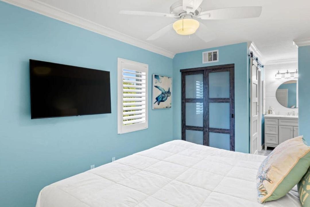 Photo of Bedroom in Captiva