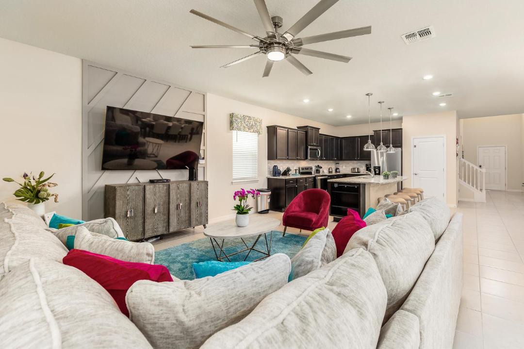 Photo of Livingroom in Davenport