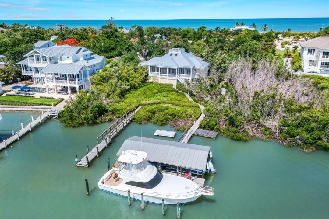 Photo of Others in Captiva