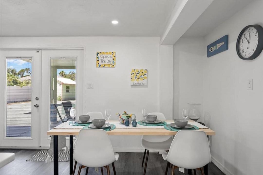 Photo of Kitchen in Gulf Gate Estates