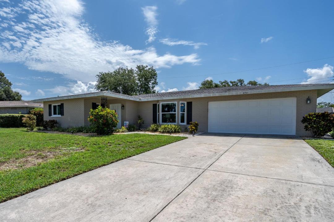 Photo of Others in Gulf Gate Estates
