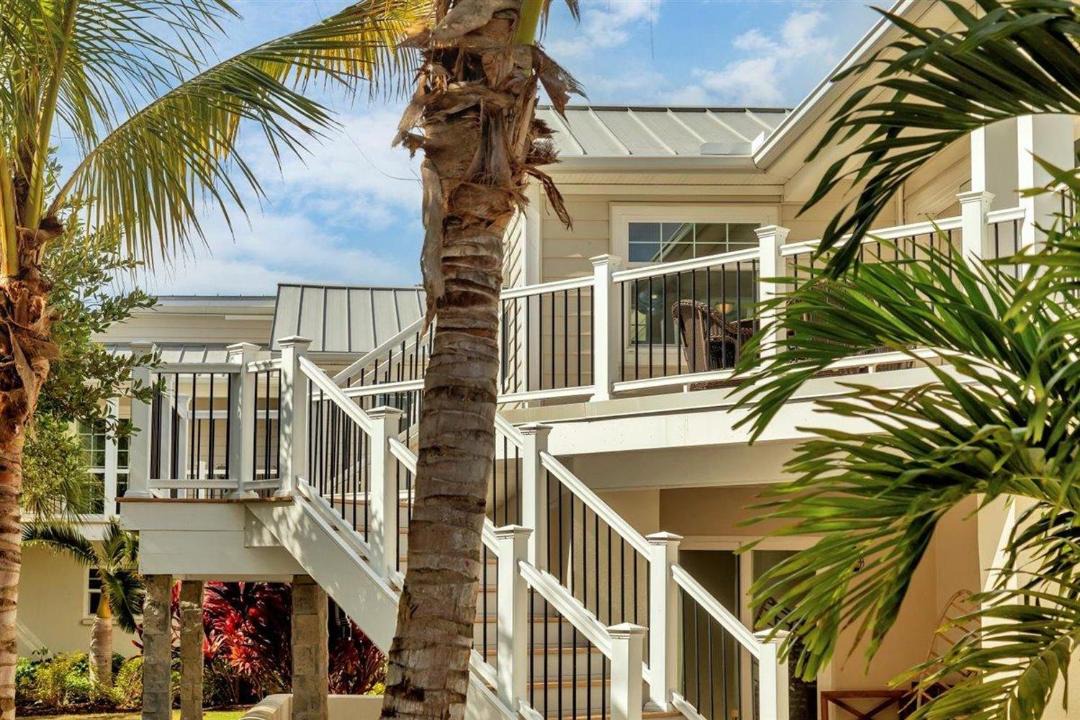 Photo of Patio Balcony in Englewood