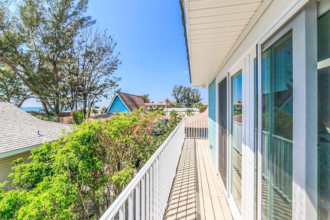 Photo of Patio Balcony in Holmes Beach