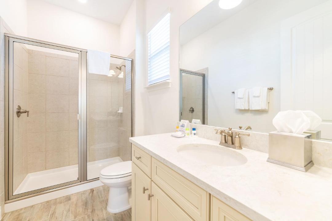 Photo of Bathroom in Bay Lake