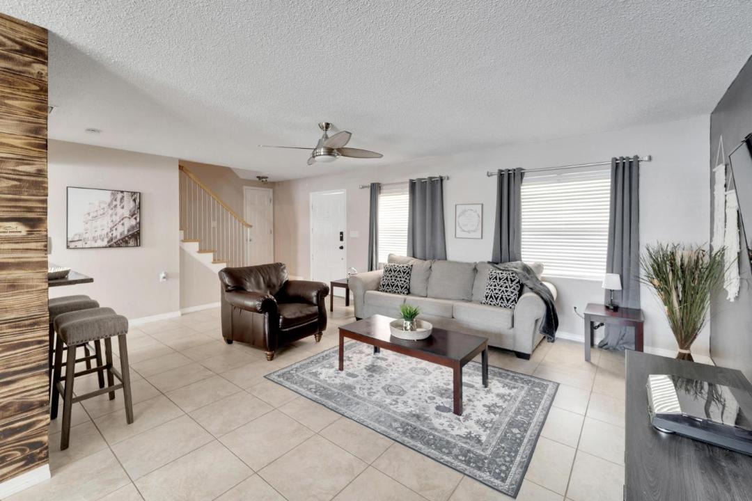 Photo of Livingroom in Bay Crest Park