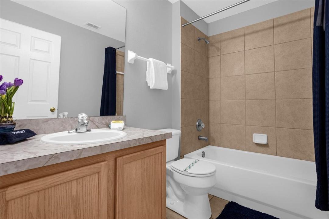 Photo of Bathroom in Tivoli Manor