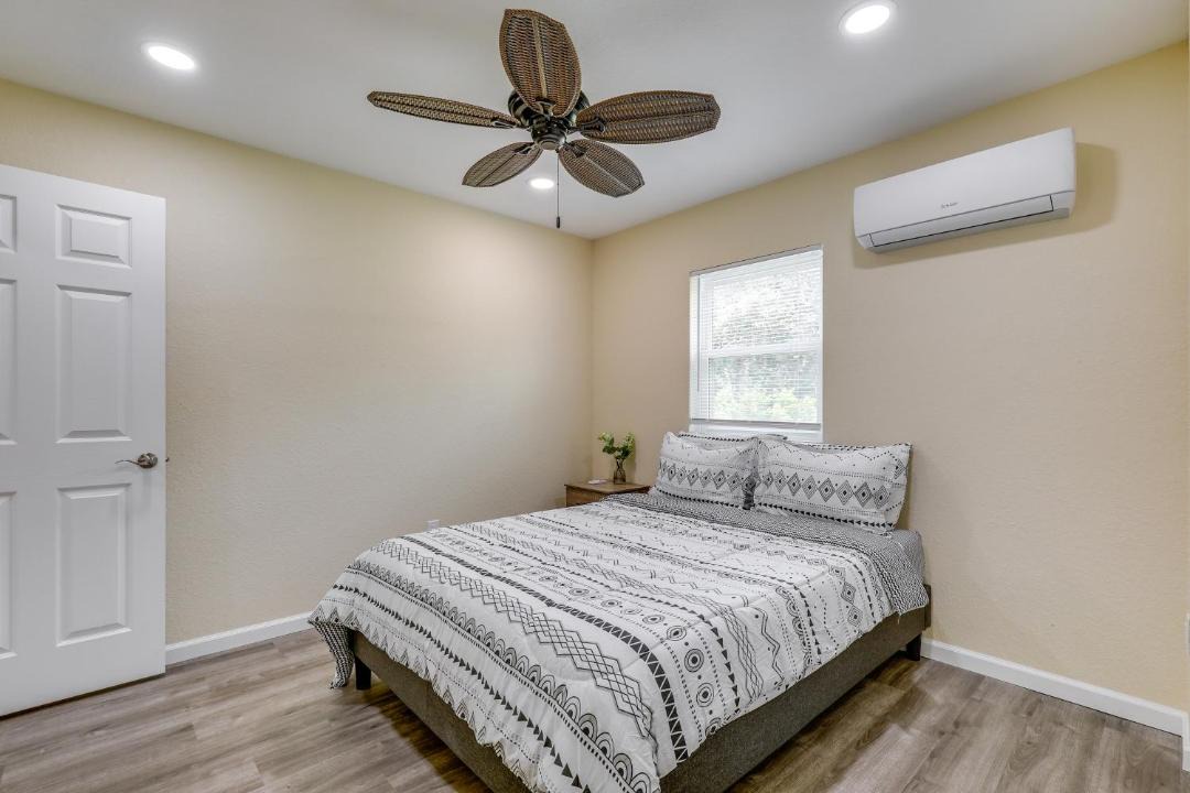 Photo of Bedroom in Greater Palm River Point CDC