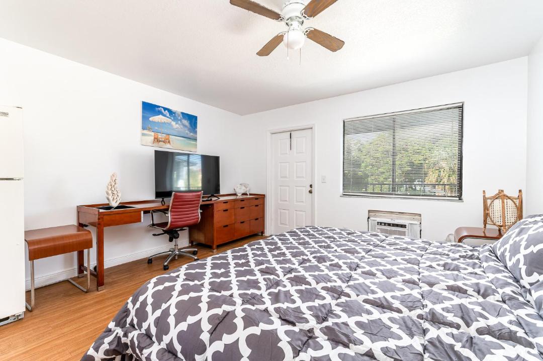 Photo of Bedroom in Lake Worth