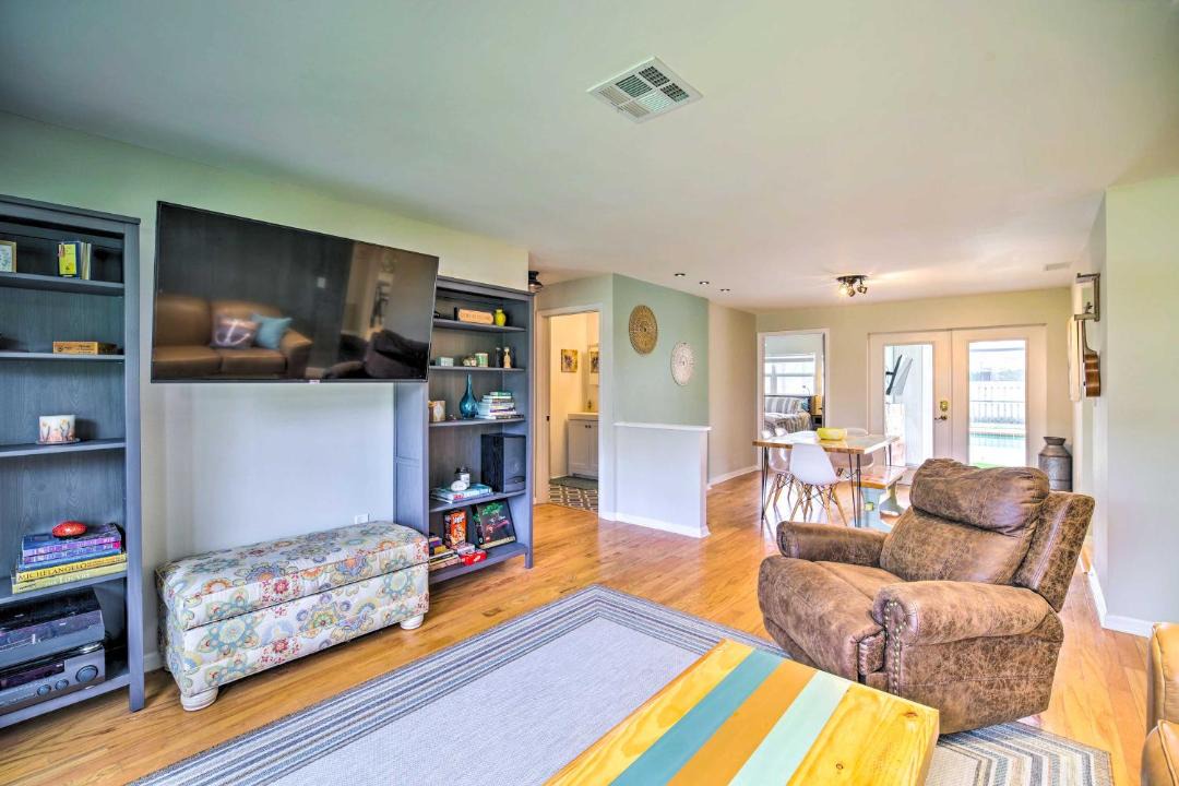 Photo of Livingroom in Lakewood Park