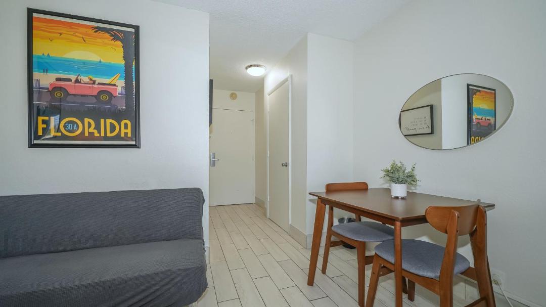 Photo of Livingroom in Trailer Estates