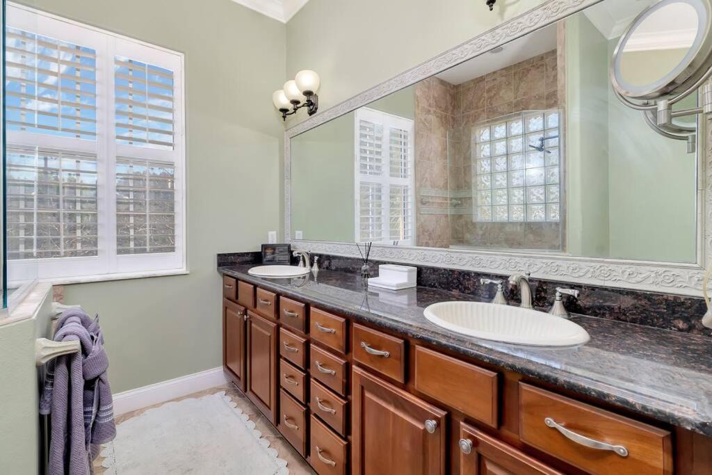 Photo of Kitchen in Englewood