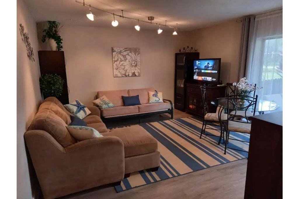 Photo of Livingroom in Anona
