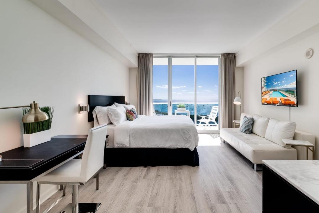 Photo of Bedroom in Coconut Grove