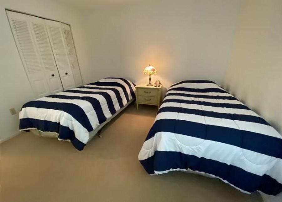Photo of Bedroom in Mid Island