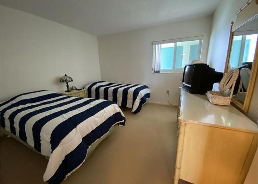 Photo of Bedroom in Mid Island