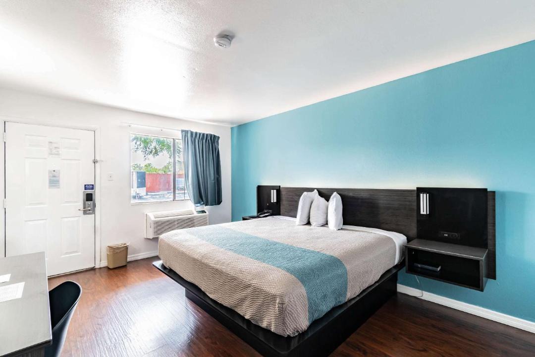 Photo of Bedroom in Orient Park