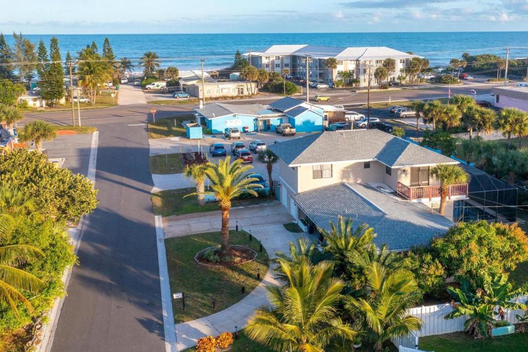 Photo of Others in Satellite Beach