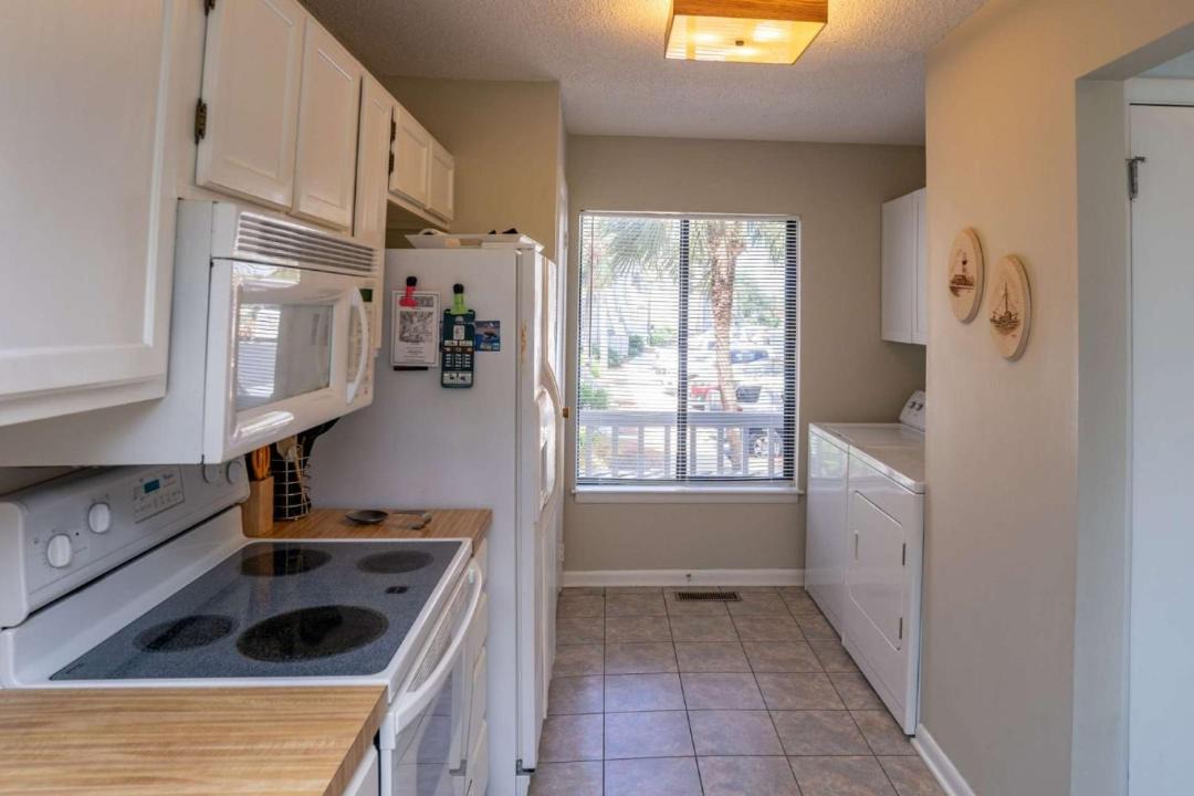 Photo of Others in Oceanmarsh Subdivision