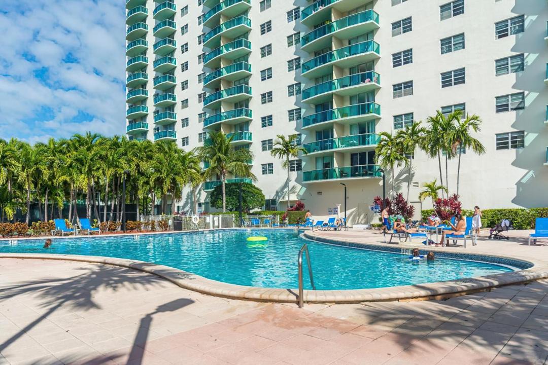 Photo of Others in Sunny Isles Beach