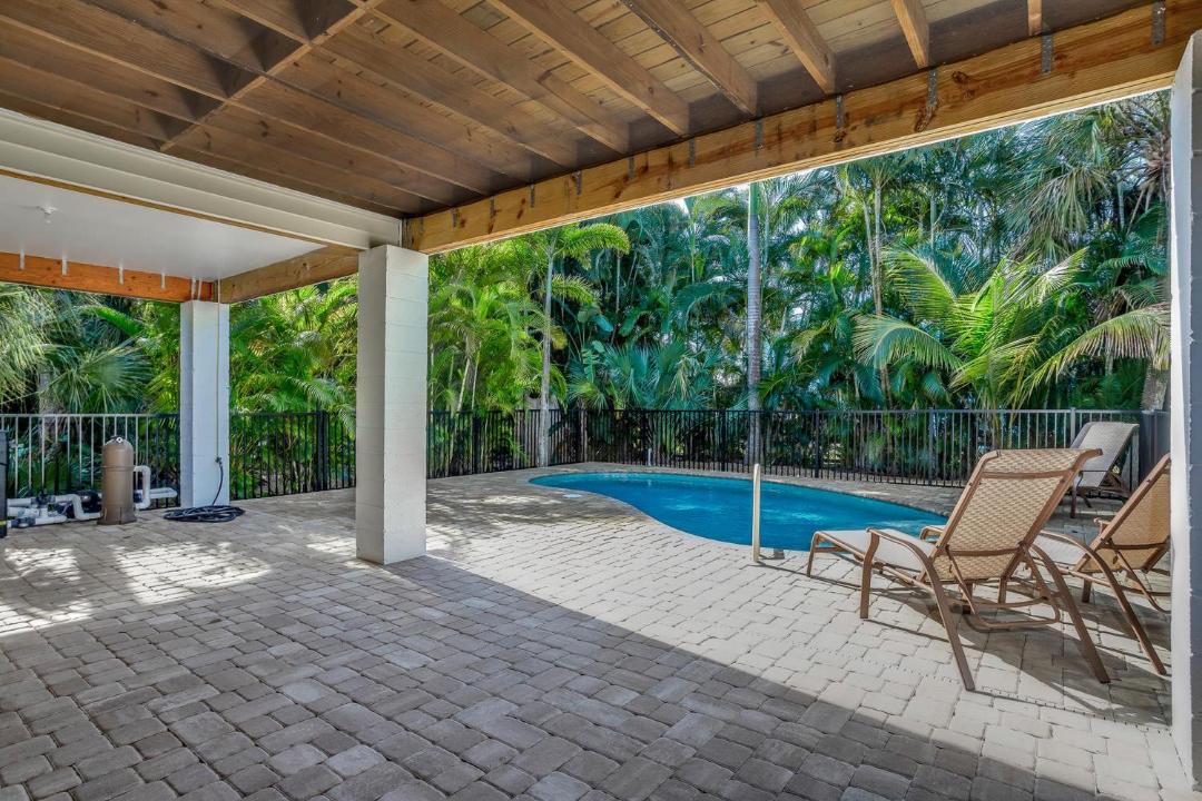 Photo of Outdoor in Mid Island