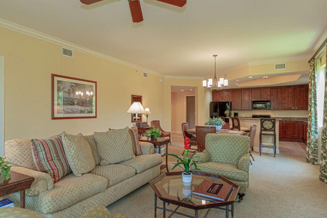 Photo of Livingroom in Royal Harbor