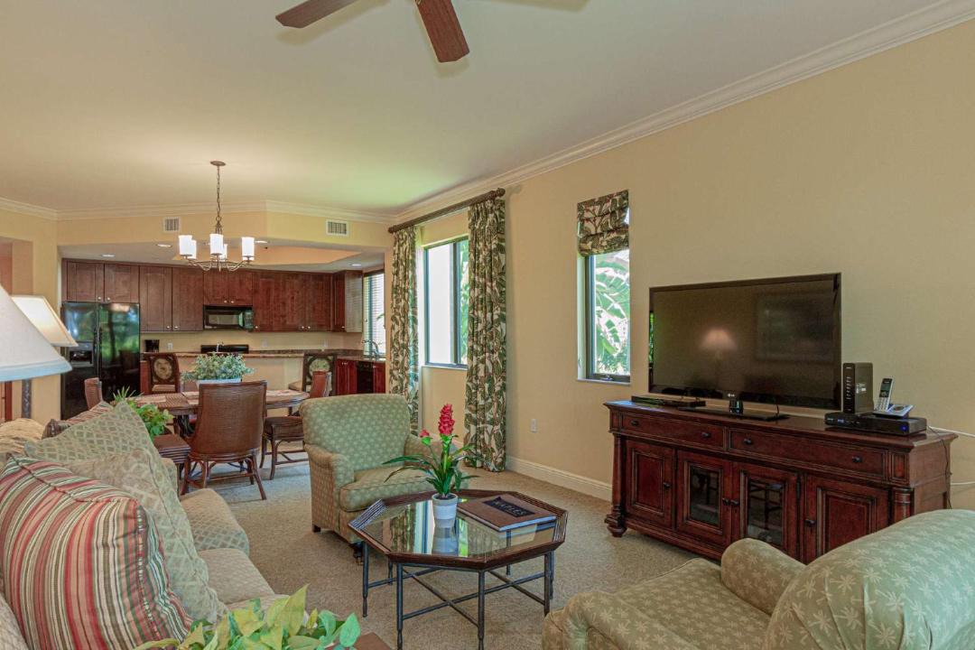 Photo of Livingroom in Royal Harbor