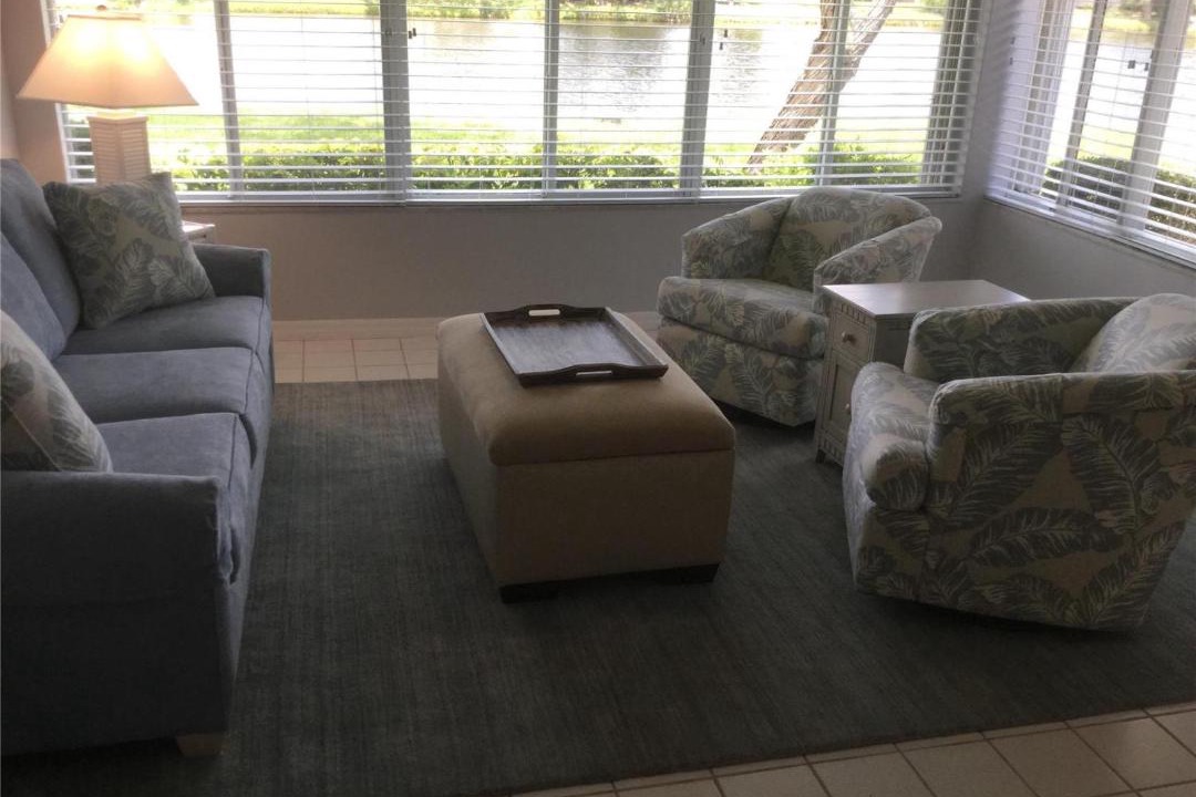 Photo of Livingroom in Plantation