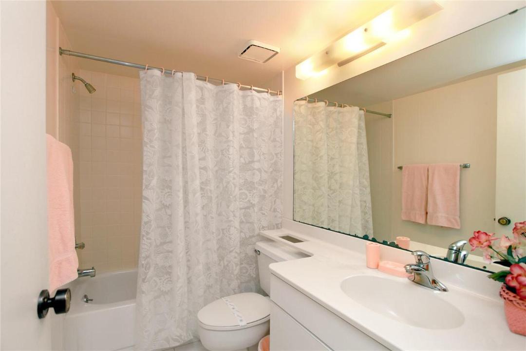 Photo of Bathroom in Plantation