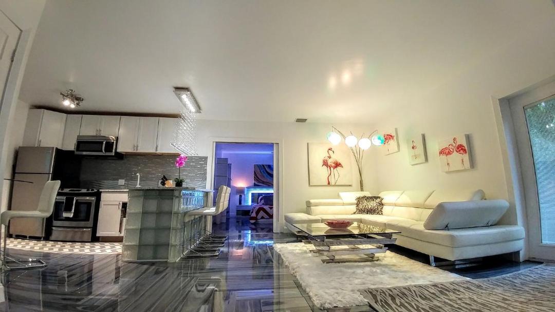 Photo of Livingroom in Oakes Estates