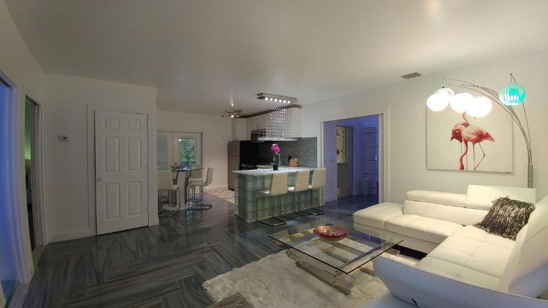 Photo of Livingroom in Oakes Estates
