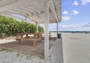 Redington Surf Resort 06 2BR