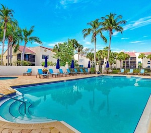 Pelican Bay 