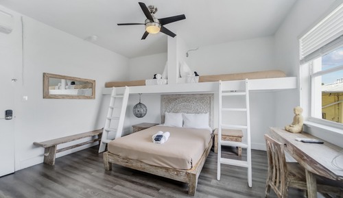 Family Room, Multiple Beds, Kitchenette (Self check-in)