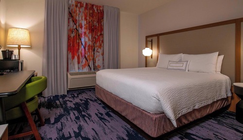 Room, 1 King Bed, Hearing Accessible (Accessible Bathtub)