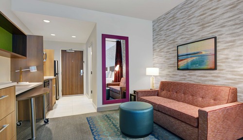 Studio Suite, 2 Queen Beds (Mobility & Hearing, Roll-in Shower)