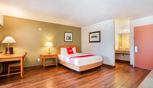 Room, 1 King Bed, Accessible