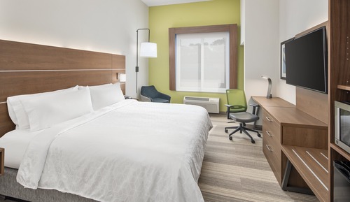 Standard Room, 1 King Bed, Mobility Accessible