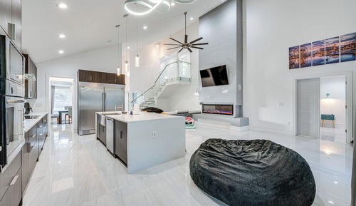 House (4 Bedrooms)