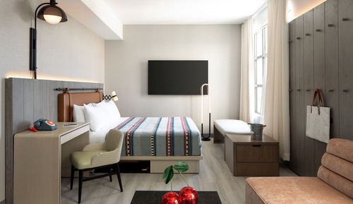 Suite, 1 King Bed, Balcony