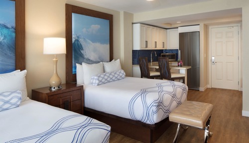 Room, 2 Queen Beds, Kitchenette, Beachfront (Tiki Tower)