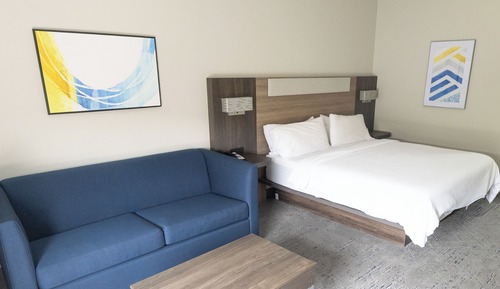 Standard Room, 1 King Bed